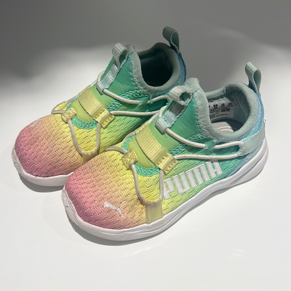 Toddler Girls puma shoes size 7c